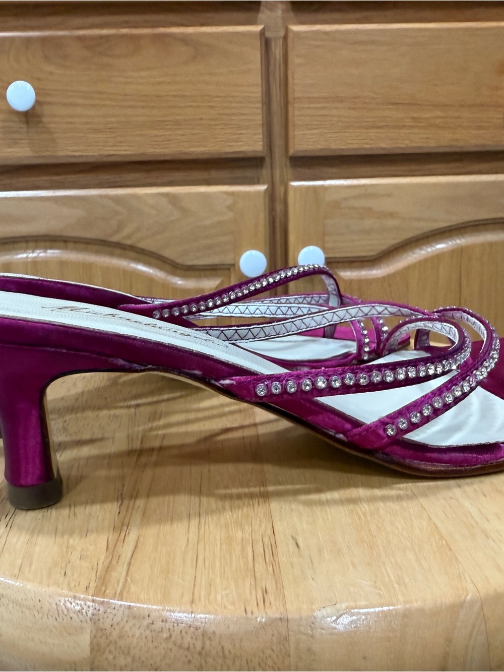 Y2K Michelangelo Marly Rhinestone Satin Kitten Heel Mules 9M Magenta